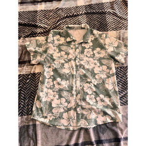 Men's Unbranded Casual Button Down Shirt XL Green White Floral Hawaiian Shirt